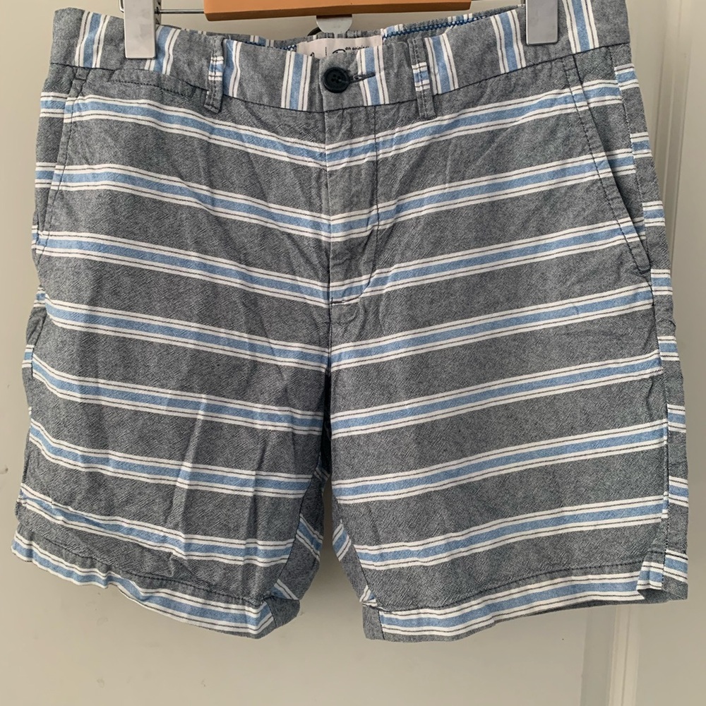 Men's Striped Gray Shorts